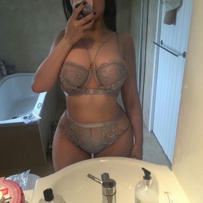 Олеся, 8 910 270-42-91 Олеся 22 лет